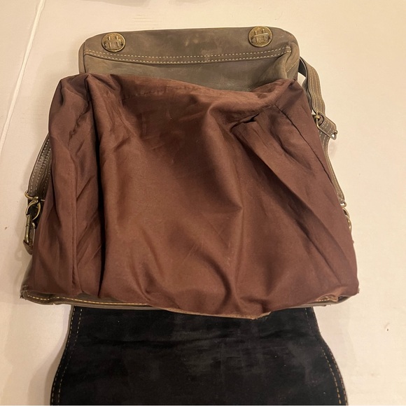 Unisex Brown Leather adjustable crossbody shoulder messenger or backpack - Picture 14 of 16